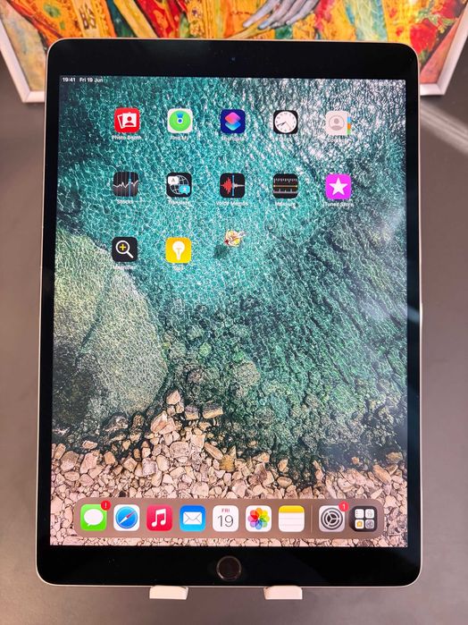 Apple iPad Pro 1gen A1701 10.5' 256GB WiFi / Space Gray [4GB RAM]