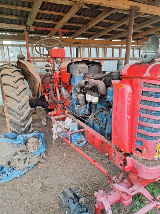 Tractor,remorca ,plug