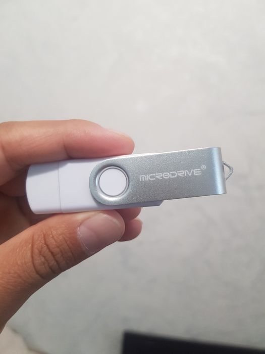 USB флешка 64 гб