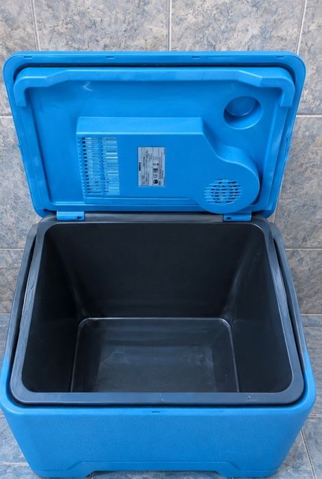 Frigider auto portabil IGLOO – 12V / 220V