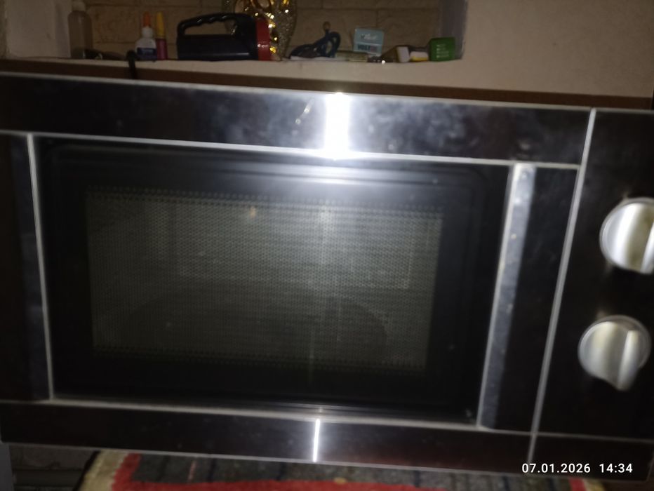 Микроволновка в отличном состоянии