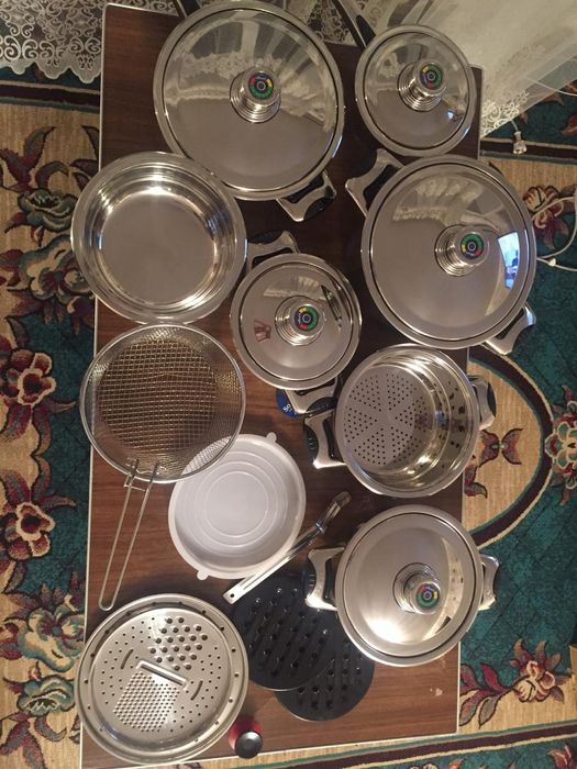 Продам набор кастрюль