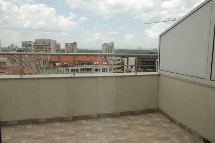 Тристаен, под наем, ж.к Студентски град