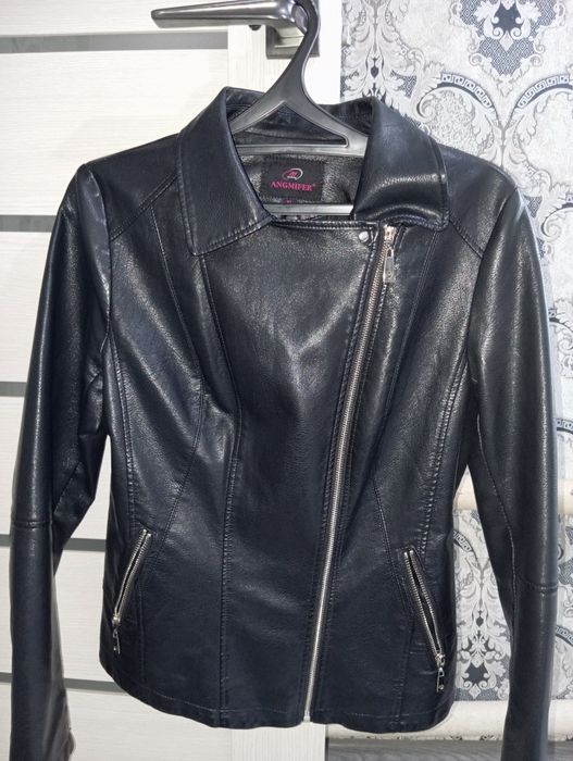 Женская куртка.осень, весна