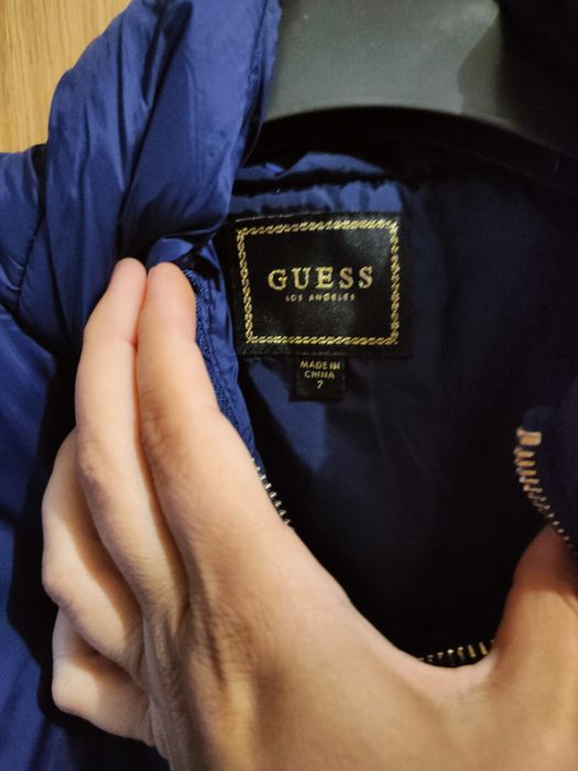 Дълго зимно якенце Guess,  7 г.