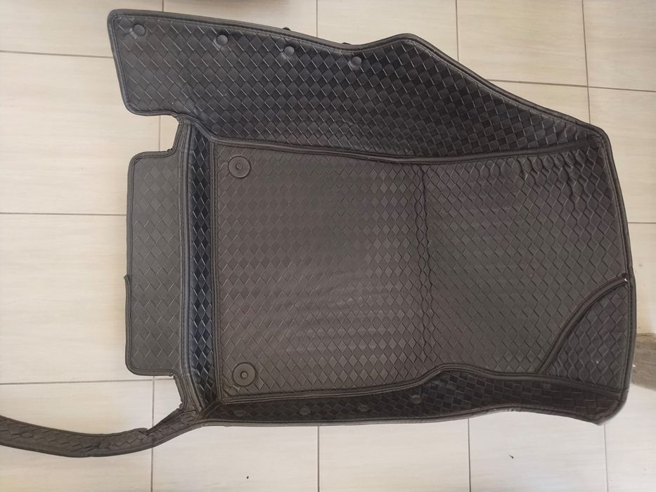 Продам 5D полики Камри 70
