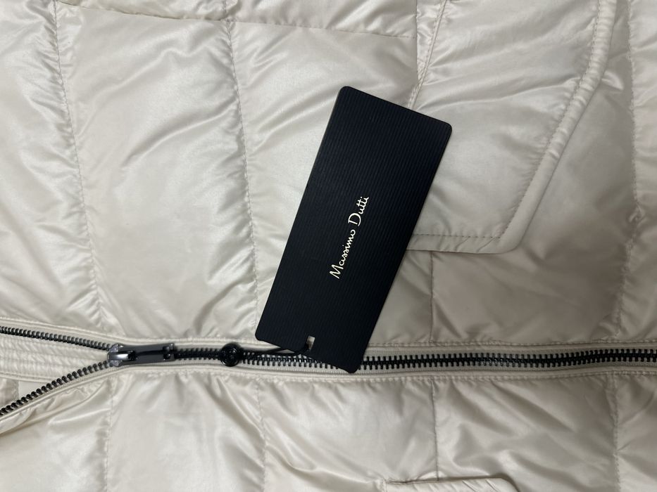 Срочно продается новая куртка massimo dutti