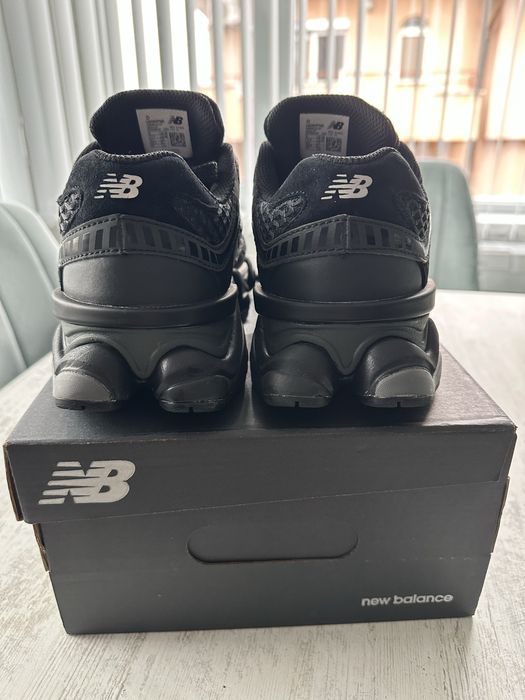 NEW BALANCE 9060 palace black 42