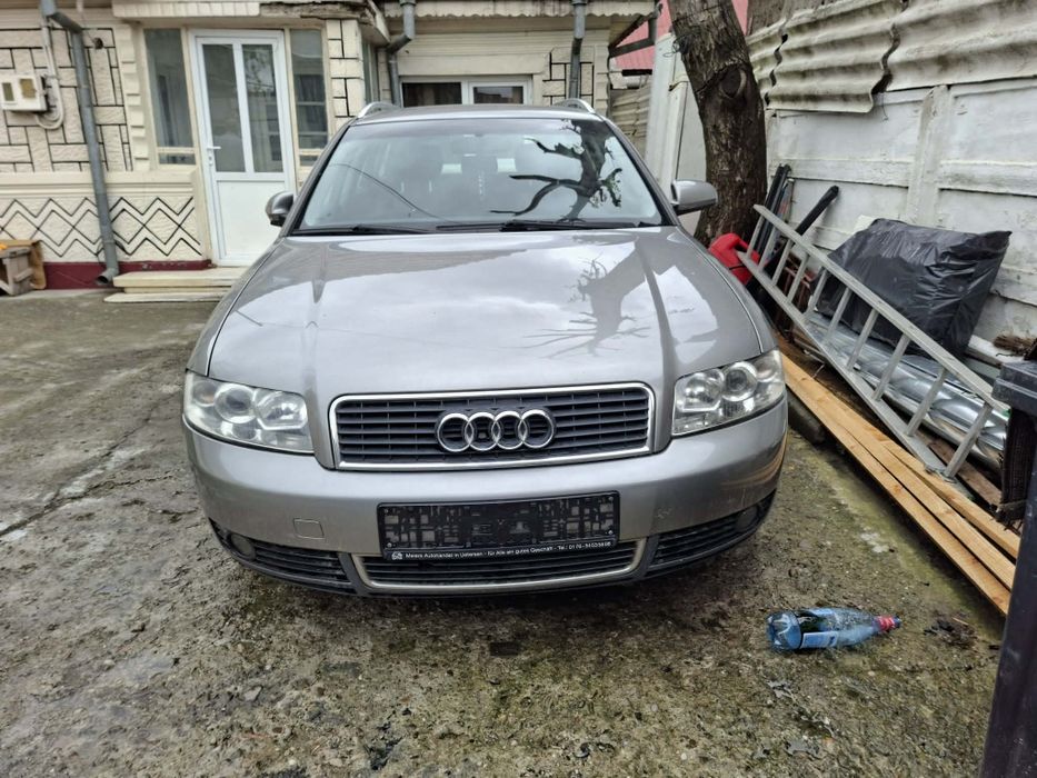 Vând audi A4 benzina