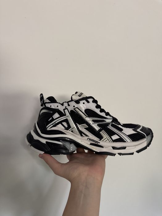 Balenciaga Runner Black & White