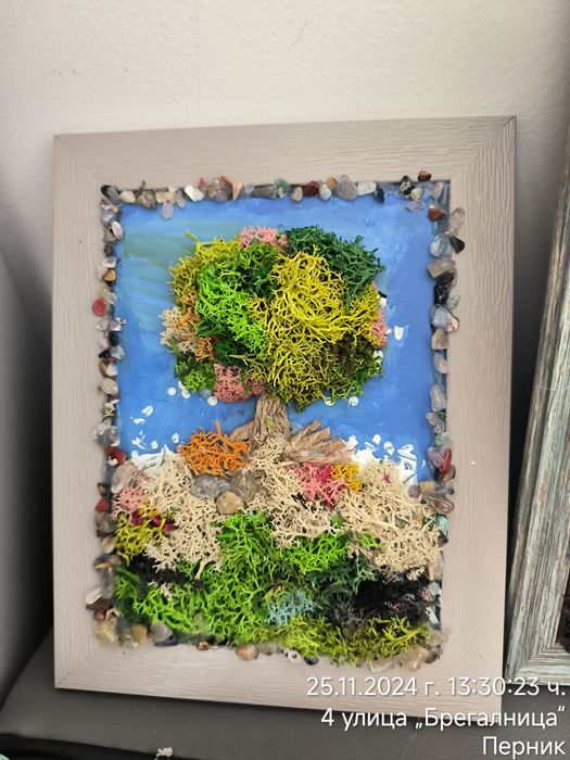 Декорации от жив скандинавски мъх и сапунени рози