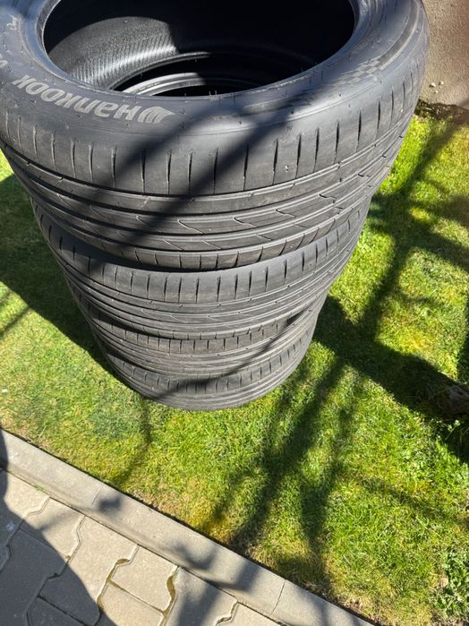 Летни гуми 235/50R19