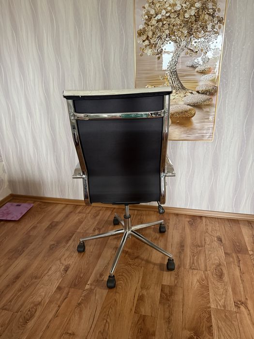 Продам кресло компьютерное