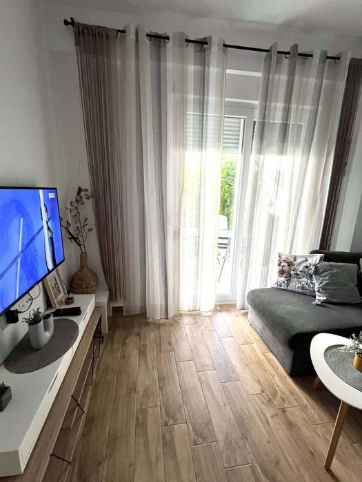 Дава се под наем Двустаен апартамент в Благоевград, Идеален център - 40 кв.м за 59.67 € - Снимка #3