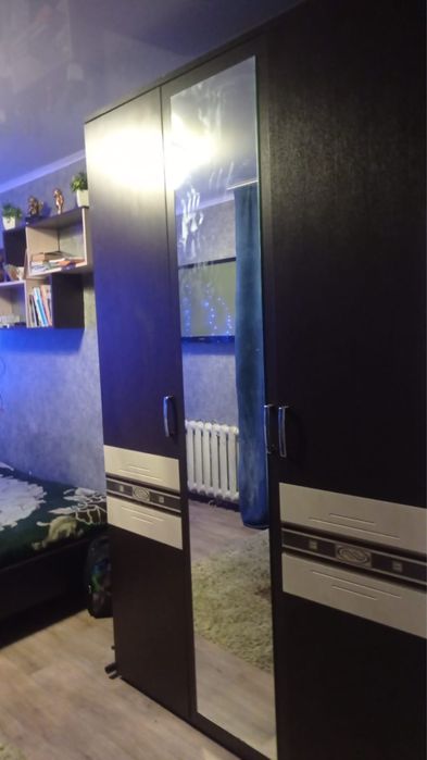 Продам спальный гарнитур