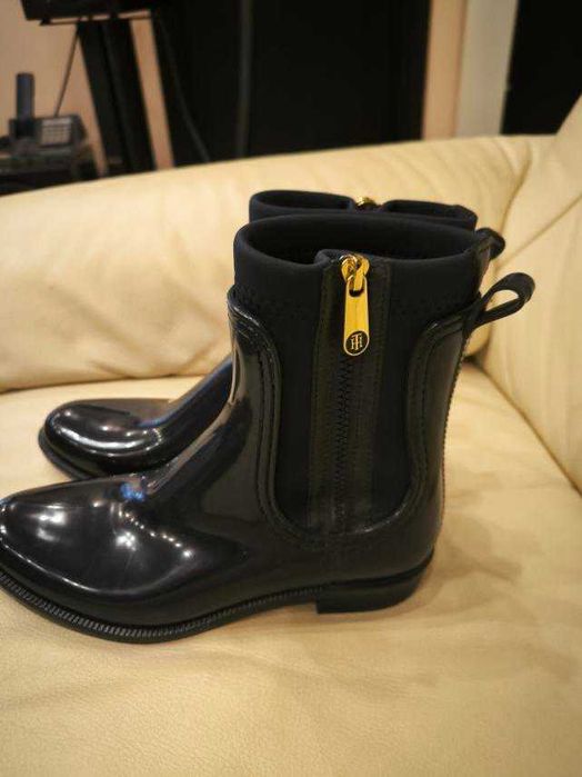 Tommy Hilfiger - боти