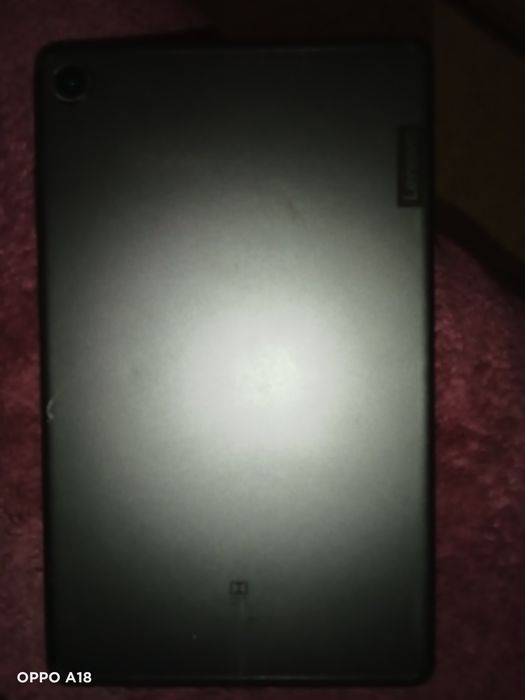 Планшет LENOVO .