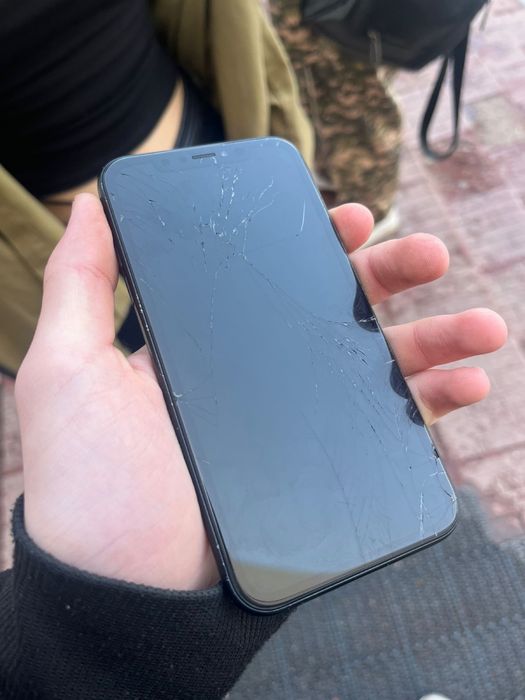 Продам айфон xr 64