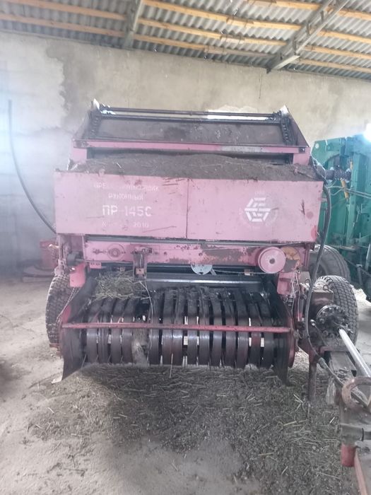 Пресс  сельхозтехникаа