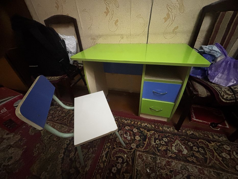 Детский учебный стол Сотилади