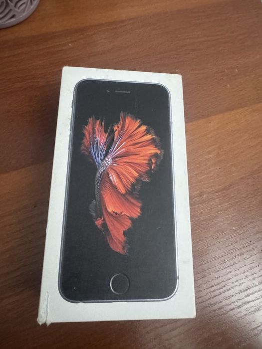 Айфон 6 s. Состояния нормальное. Торг уместен.