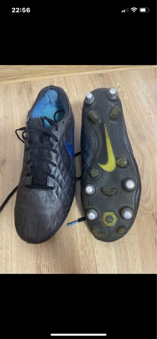 Ghete de fotbal Nike tiempo legend 8