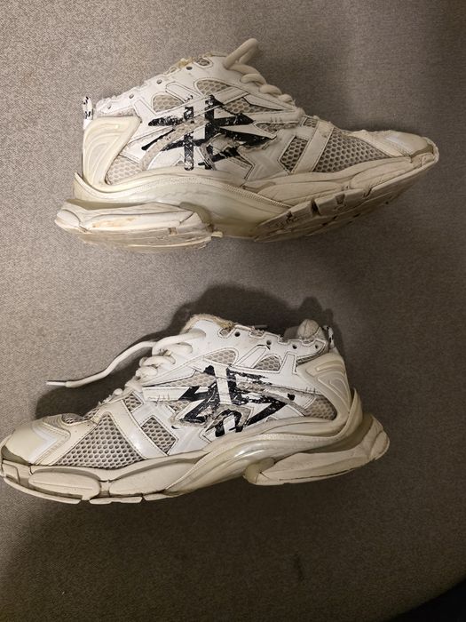Balenciaga runner