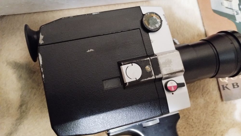 Продам кинокамеру Кварц 1×8 S-2