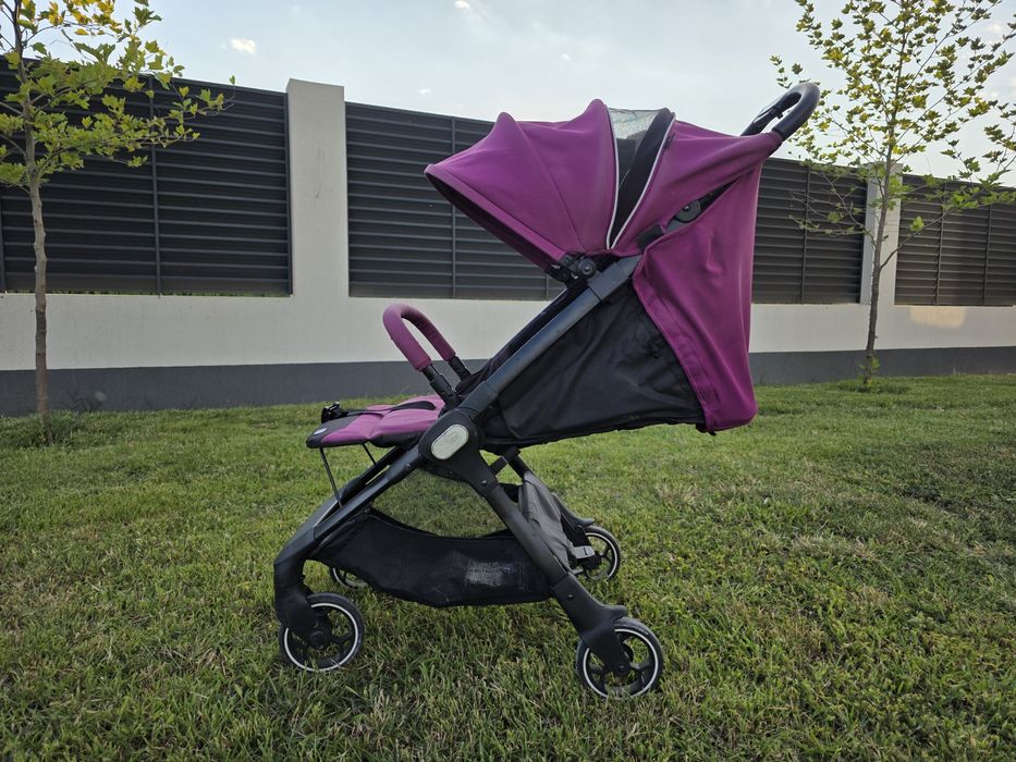 Vând carut carucior Chicco We