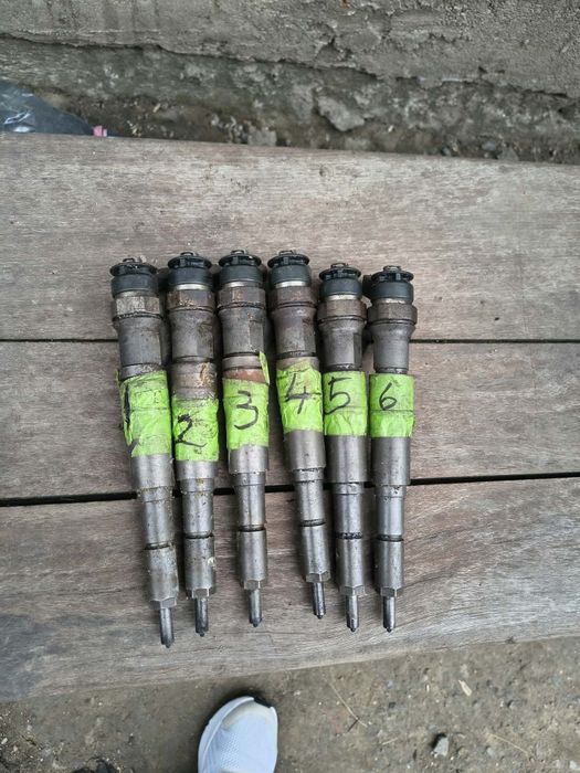 Injectoare BMW e60 seria 5 3.tdi