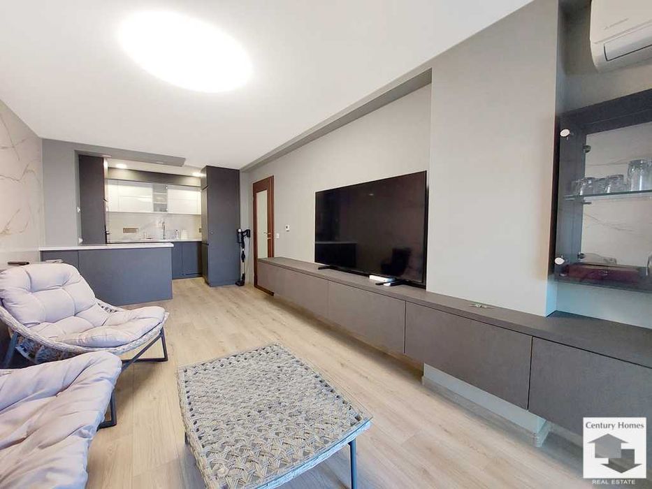 104957 Панорамен апартамент с 2 спални в центъра на Велико Търново