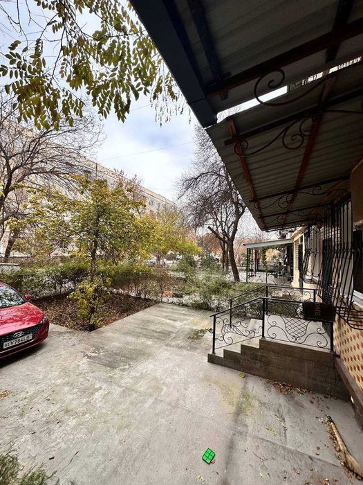 Продаётся квартира 2в3/1/5 на массиве 5