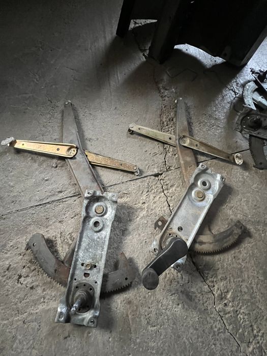 Стеко подемник Опел Астра и Вектра