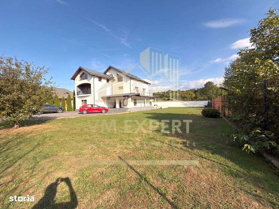 Casă 5 Camere Teren 1600 Mp Campulung