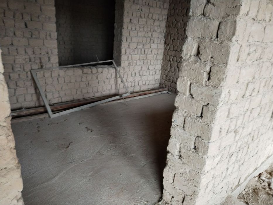 Каробка сотилади срочна