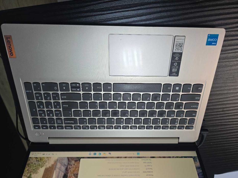 Laptop Lenovo IdeaPad 3 15" | Intel i3 Gen 11 | SSD 256GB | Arată Impecabil
