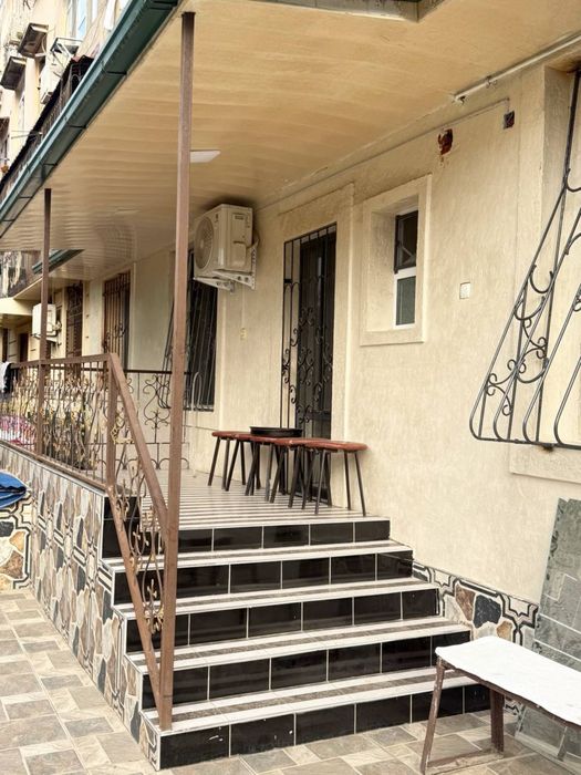 Аренда квартира Юнусабод 3.кв 3/1/4 Срочно 1етаж огород бор