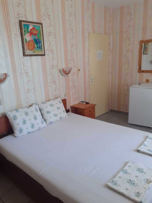ЗАПАЗЕТЕ ВАШАТА ПОЧИВКА ДНЕС!!! ДОМ КОЛЕВИ ЧЕРНОМОРЕЦ тел.0886/832655.