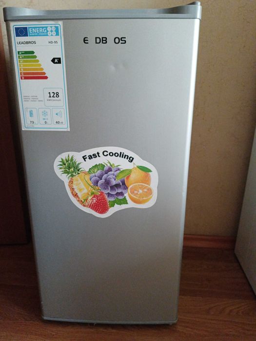 Продам холодильник