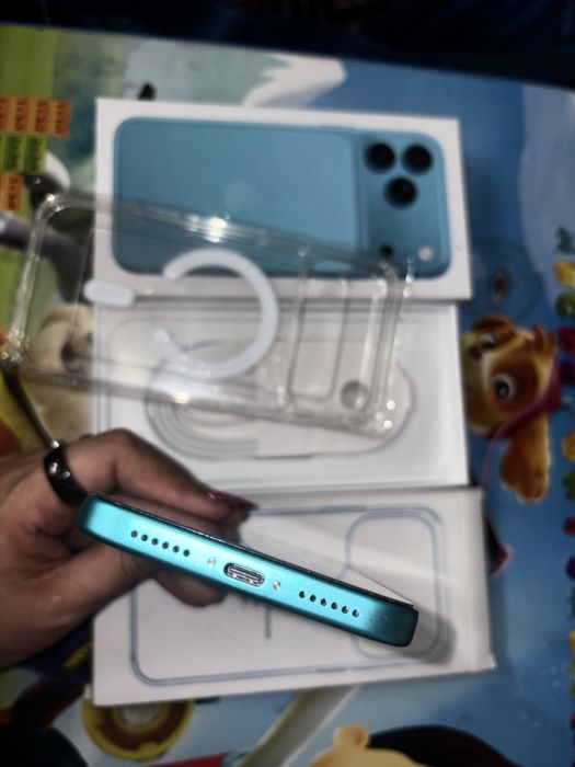 Продается Iphone 17 pro max 1 tb под оригинад