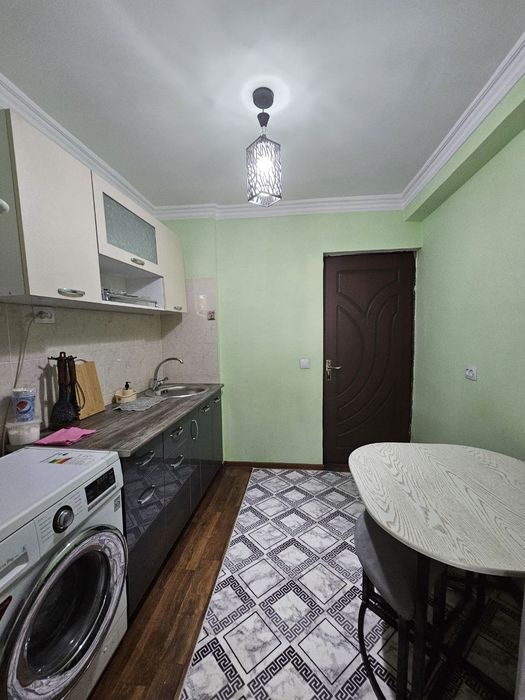 Аренда 1/4/4, массив Ялангач, ор-р 190 школа! Коммунальные в нутри !