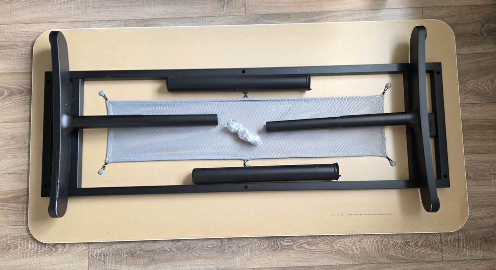 Birou 160x80 cm Bekant Ikea bej, reglabil, stare buna