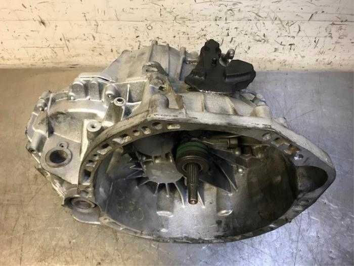 Cutii de viteze Renault Trafic 2-2,3-2,5; 6 Viteze; PF