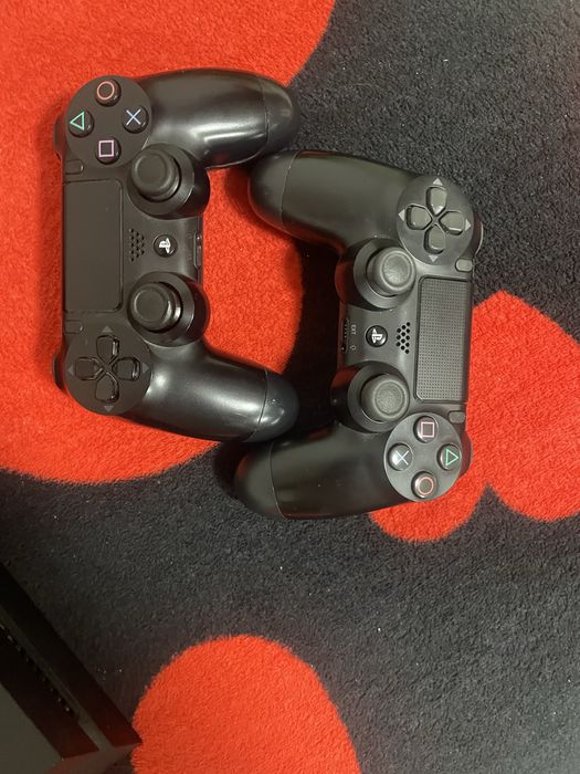 Vand ps 4  pret 600 lei negociabil