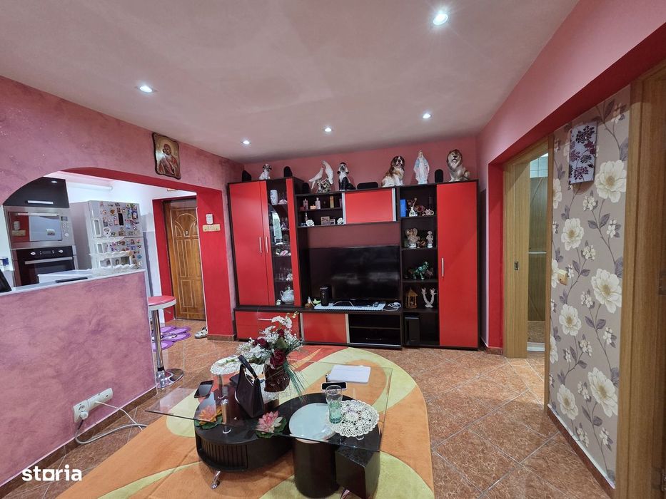 Apartament 2 camere  etaj 4 imbunatatit mobilat - ultracentral