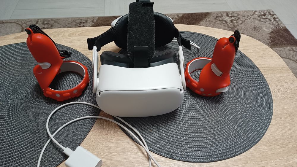 Vând oculus quest 2 ,de 256GB Bistrita • OLX.ro