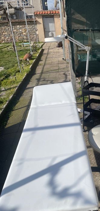 Козметична кушетка