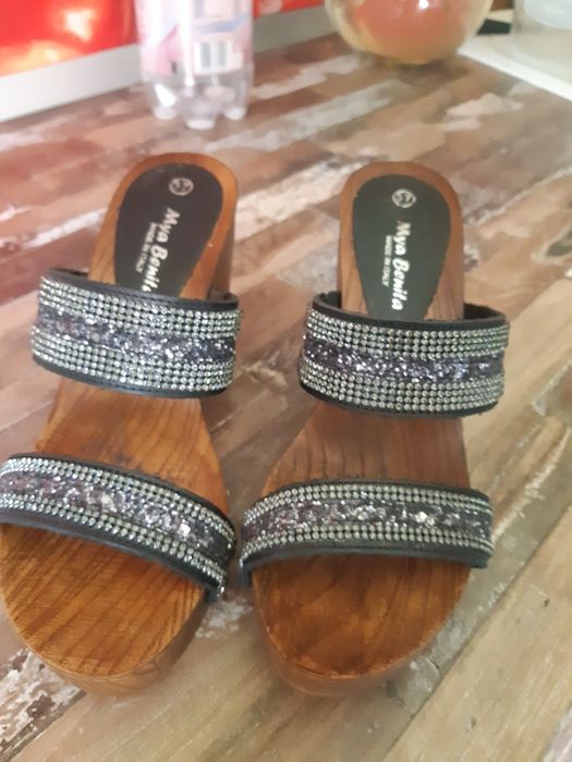 Saboti piele de vara