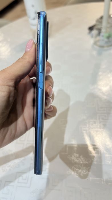 Продам телефон редми 10!