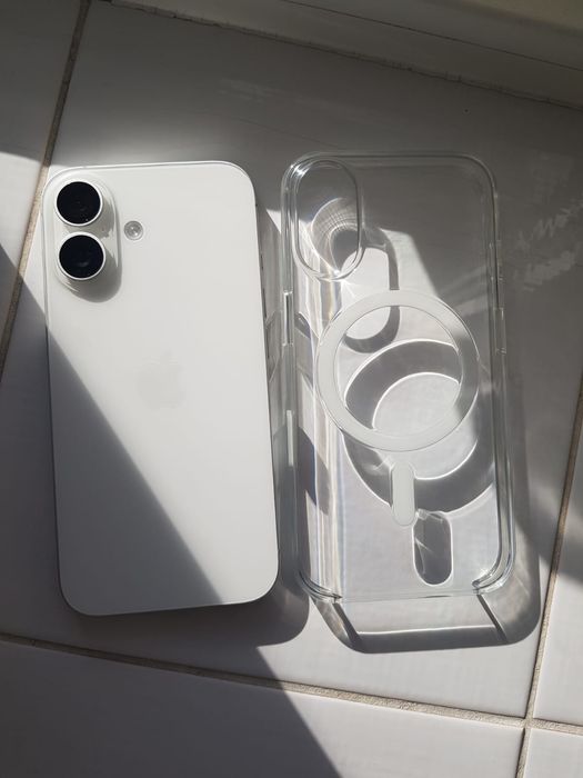 Продам IPhone 16 128GB